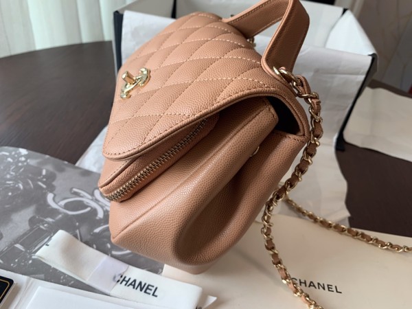  Handbag   Chanel  A93067  size 20 cm 