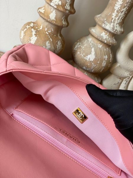  Handbag  Chanel  3215  size  18*27*8 cm