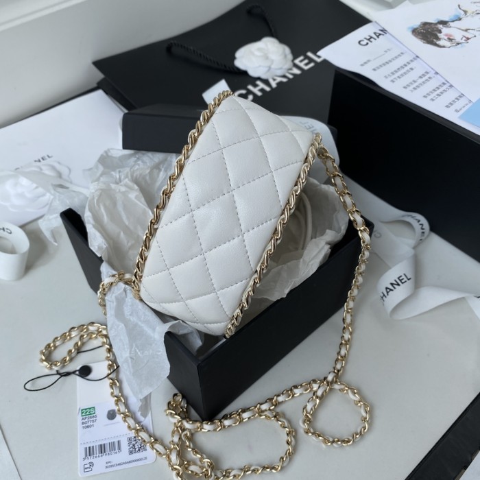  Handbag Chanel  AP2685  size  10 cm