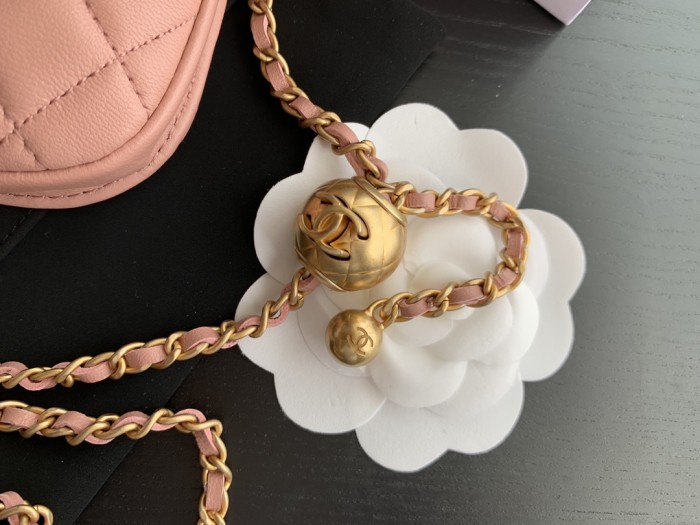 Handbag   Chanel 1461  size  10cmx9 cm 