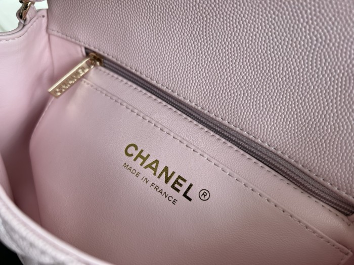  Handbag  Chanel  size  20 cm