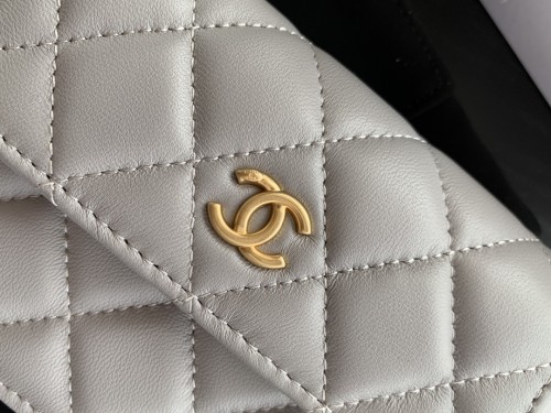  Handbag  Chanel 1465  size  12cmx9 cm 