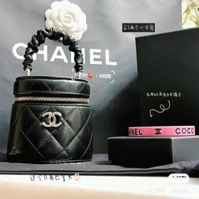 Handbag  Chanel  size 13×13×11 cm