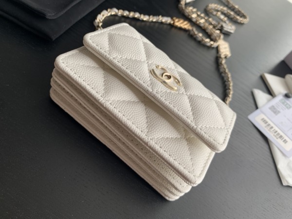 Handbag  Chanel 2444 size 10cmx8cmx1.5 cm