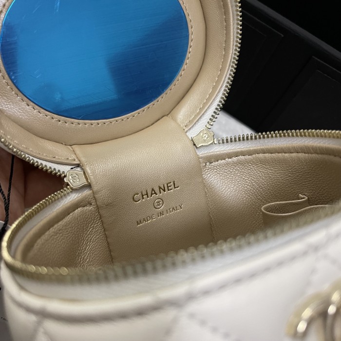 Handbag Chanel   size 13×13×11 cm 