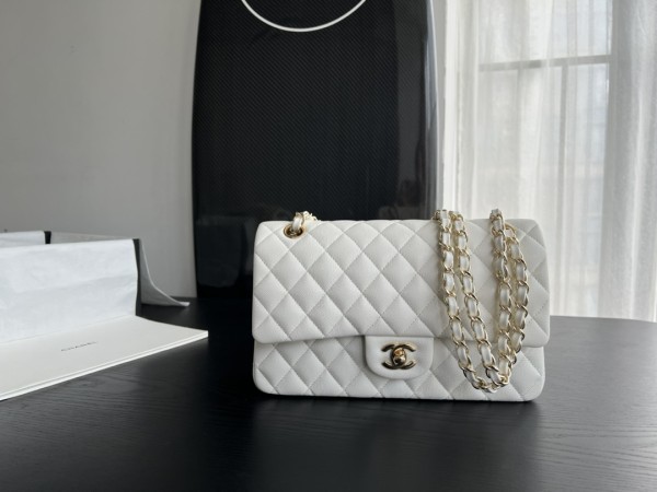  Handbag  Chanel   size  25 cm