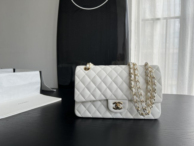 Handbag  Chanel   size  25 cm
