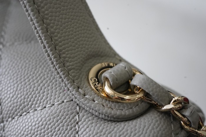  Handbag  Chanel A93067 size  20 cm