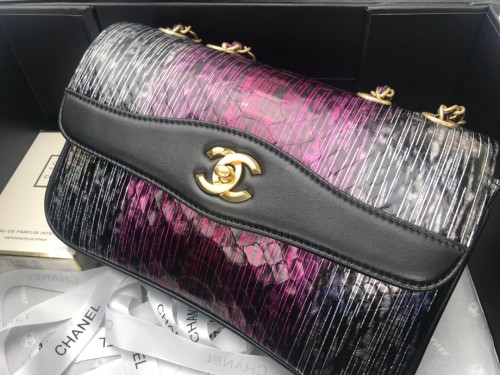  Handbag  Chanel  size  24.5cm*15.5cm*8.5 cm
