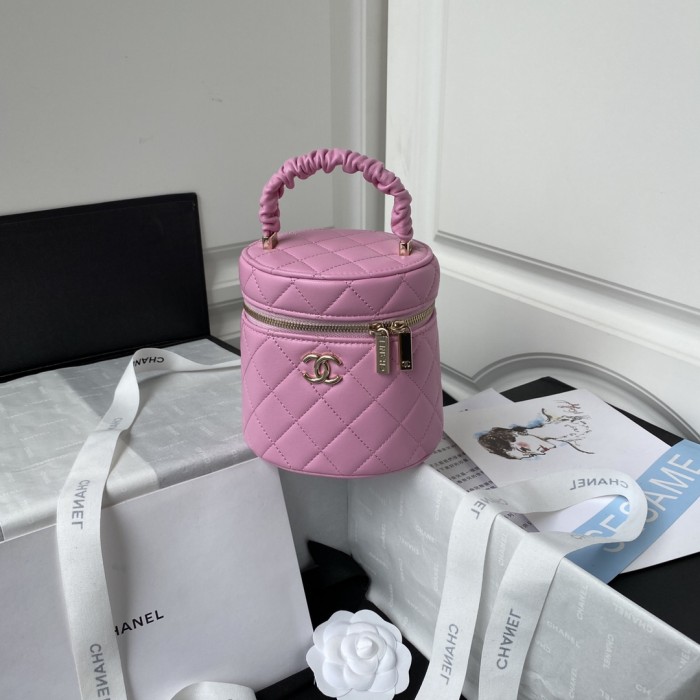 Handbag   Chanel  AP2730  size  13.5*13.5x11.5 cm