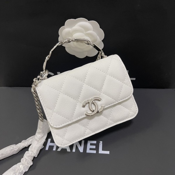  Handbag   Chanel  AP2758  size  13x9.5x6 cm