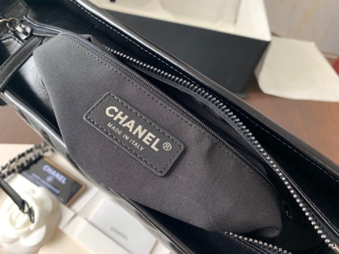  Handbag  Chanel A91810  size  20 cm 