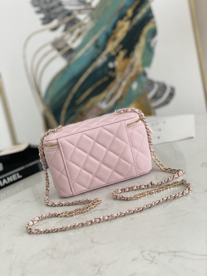 Handbag  Chanel 81187  size  16  9.5  8  cm