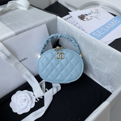 Handbag   Chanel  AP2731  size 9.5*13x5.5 cm 