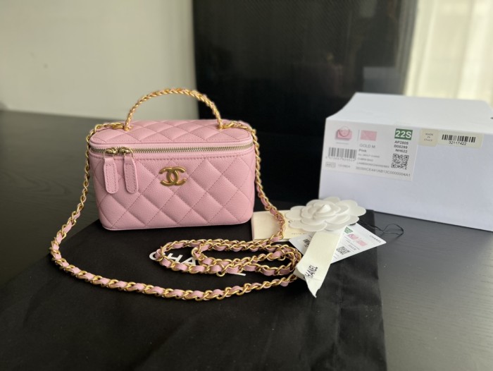  Handbag   Chanel  AP2805  size  17cmx9.5cmx8 cm