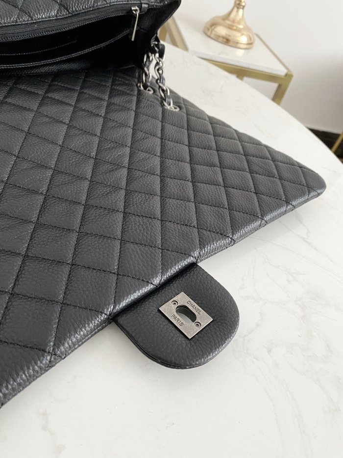  Handbag   Chanel 94305  size  46*14*26  cm