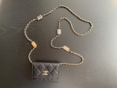  Handbag  Chanel 2444  size  10cmx8cmx1.5 cm