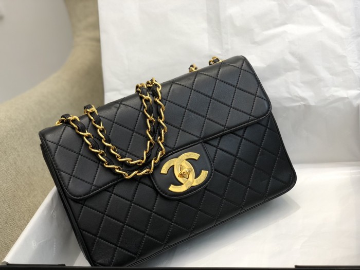 Handbag   Chanel  A088  size 30x8x21 cm  