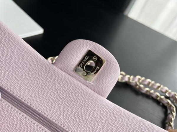 Handbag   Chanel  size  23 cm