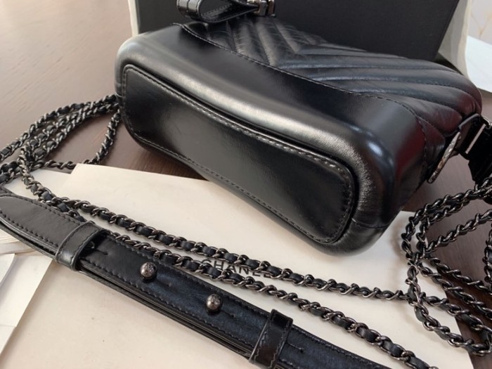  Handbag  Chanel A91810  size  20 cm