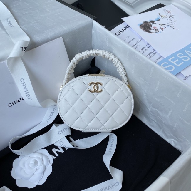  Handbag  Chanel  AP2731  size  9.5*13x5.5 cm