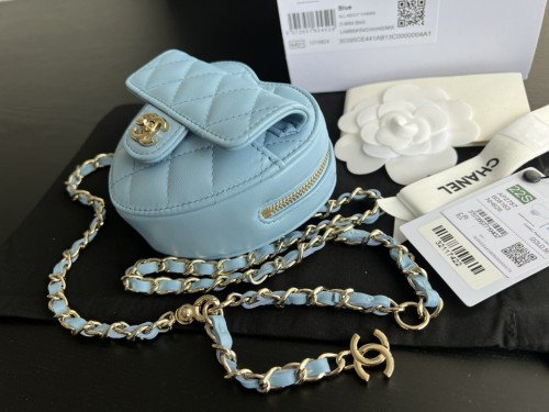 Handbag   Chanel size 11 cm