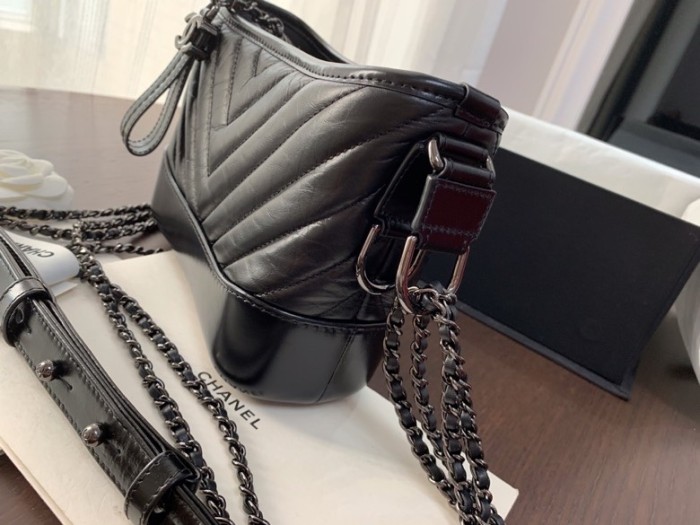  Handbag  Chanel A91810  size  20 cm