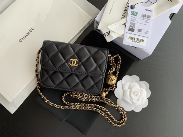 Handbag   Chanel 1465  size  12cmx9 cm