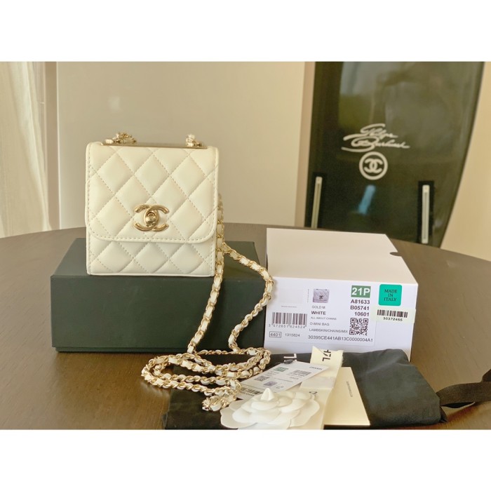 Handbag   Chanel A81633  size  11cmx11cmx5 cm