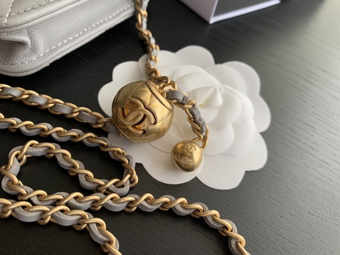  Handbag  Chanel 1465  size  12cmx9 cm 