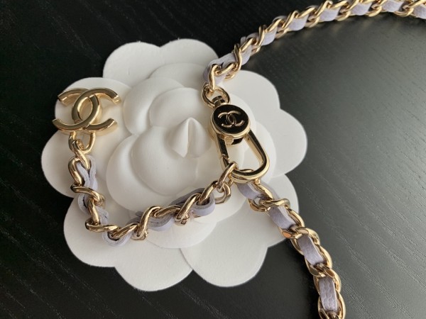  Handbag  Chanel  2444  size 10cmx7.5cmx2 cm 