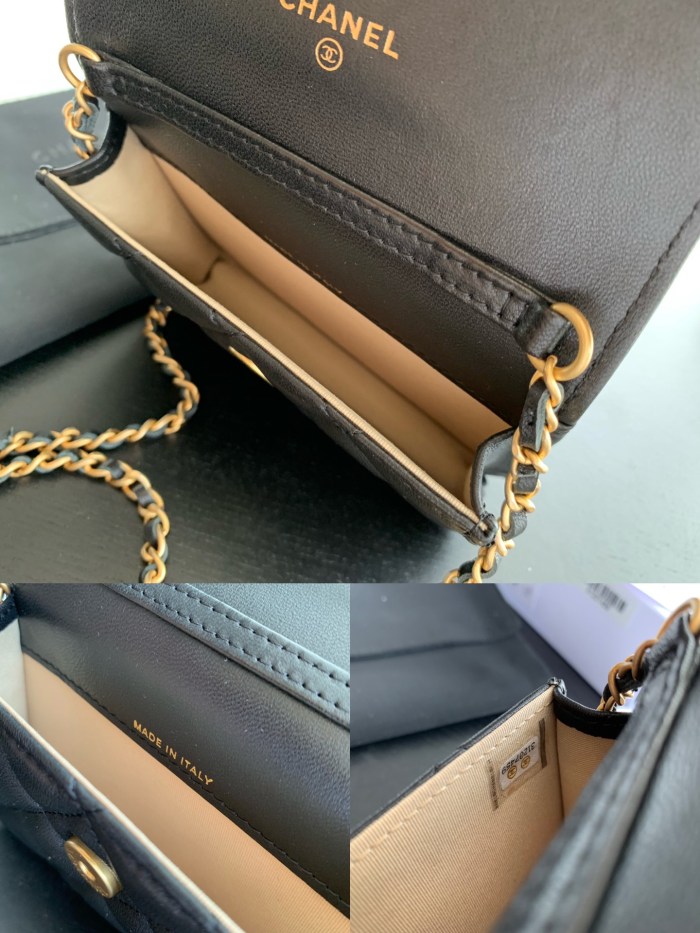 Handbag   Chanel 1465  size  12cmx9 cm