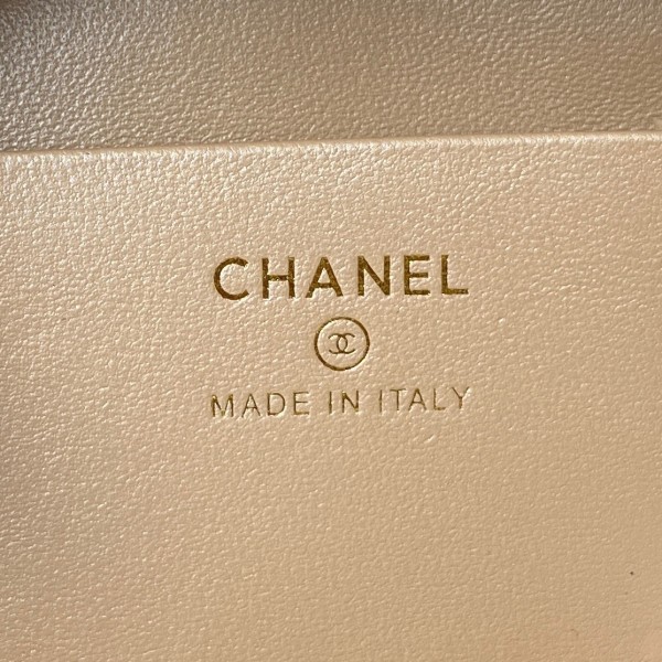  Handbag  Chanel  AP2731  size  9.5*13x5.5 cm