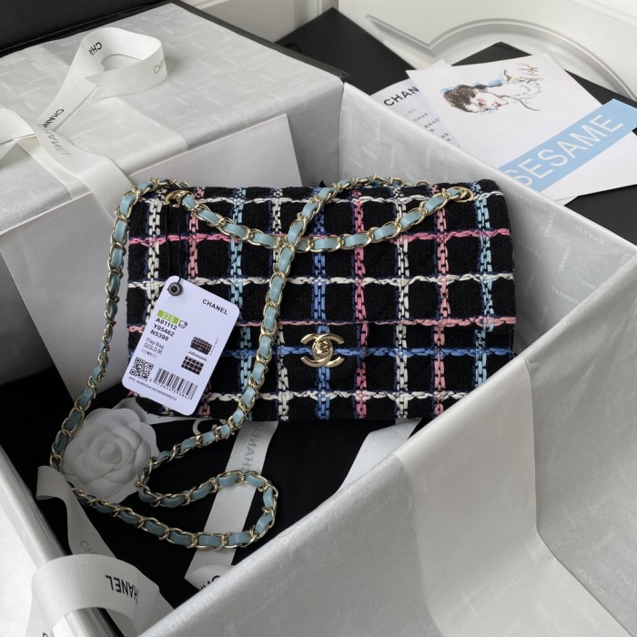 Handbag   Chanel  size 25 cm