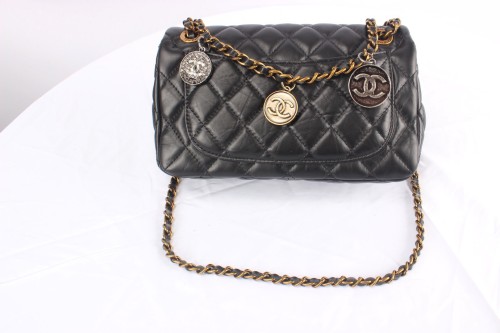 Handbag   Chanel 92674  size 26 Cm