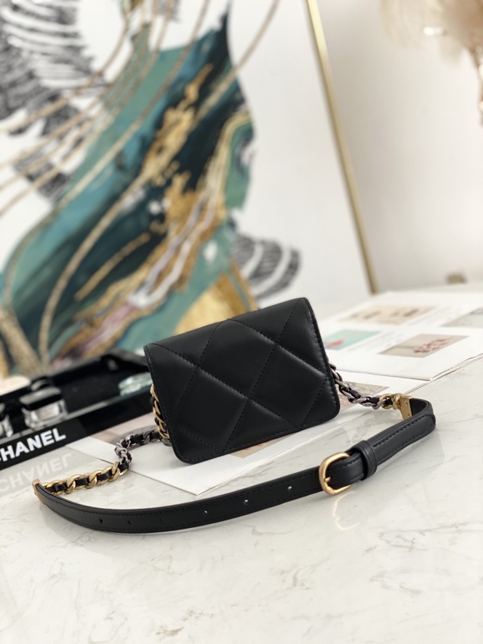  Handbag  Chanel  81166 size  12 8.5 2.5 cm