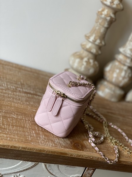 Handbag  Chanel  81186  size  10.5-8.5-7 cm