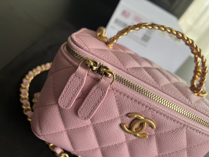  Handbag   Chanel  AP2805  size  17cmx9.5cmx8 cm