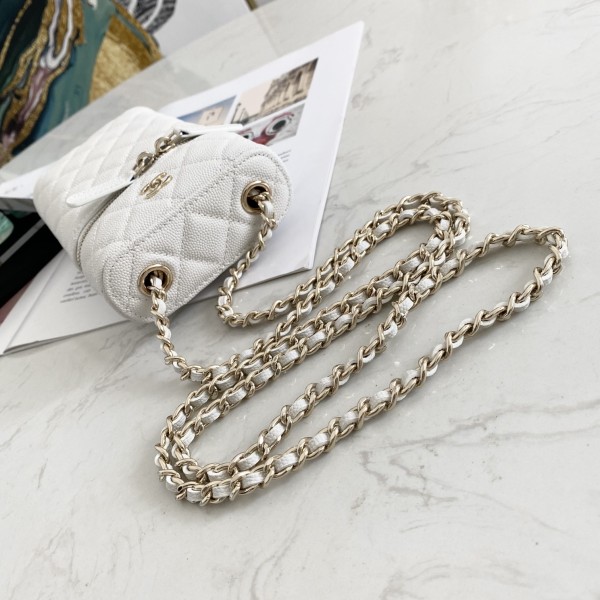 Handbag   Chanel  AP2084  size  18*10.5*5 cm