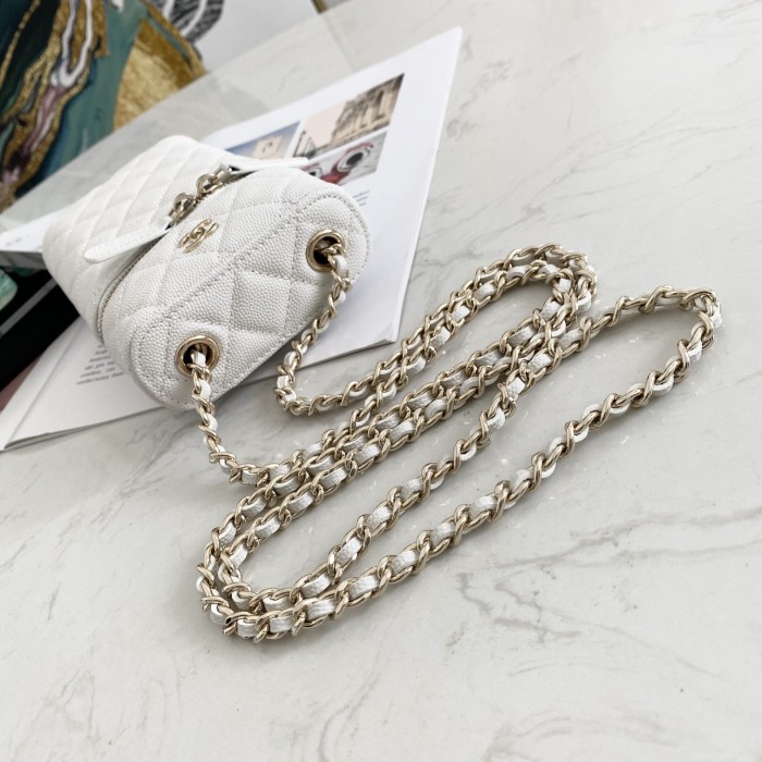 Handbag   Chanel  AP2084  size  18*10.5*5 cm