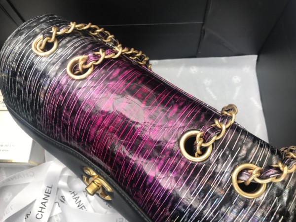  Handbag  Chanel  size  24.5cm*15.5cm*8.5 cm