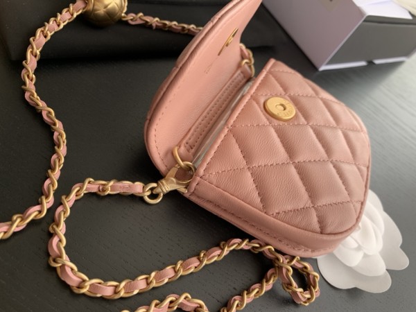 Handbag   Chanel 1461  size  10cmx9 cm 