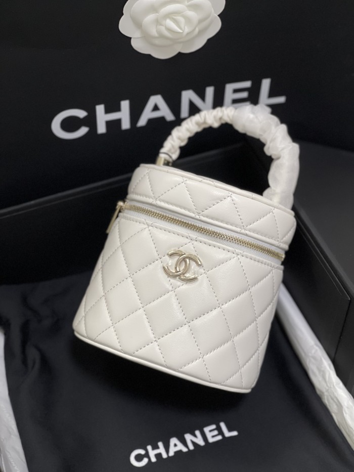 Handbag Chanel   size 13×13×11 cm 