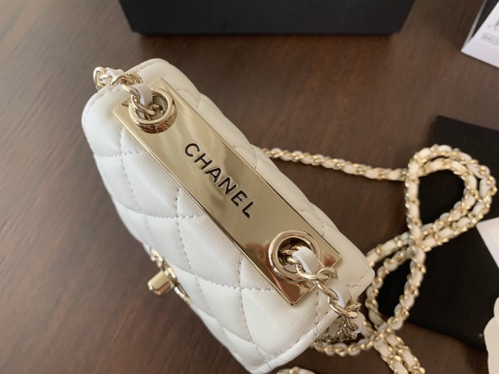Handbag   Chanel A81633  size  11cmx11cmx5 cm