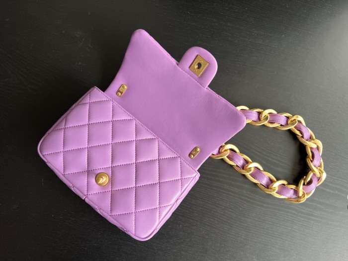 Handbag  Chanel  size  20 cm