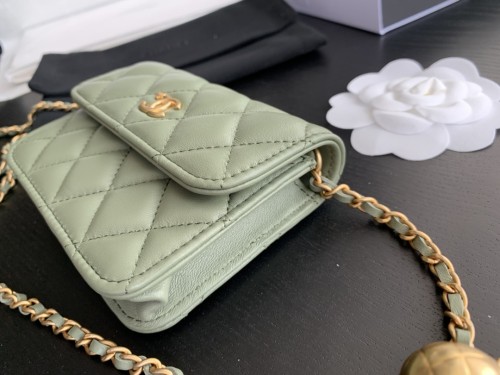  Handbag   Chanel  1465  size  12cmx9 cm