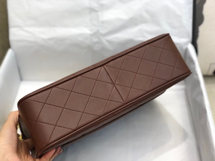 Handbag   Chanel A088 size 30x8x21 cm