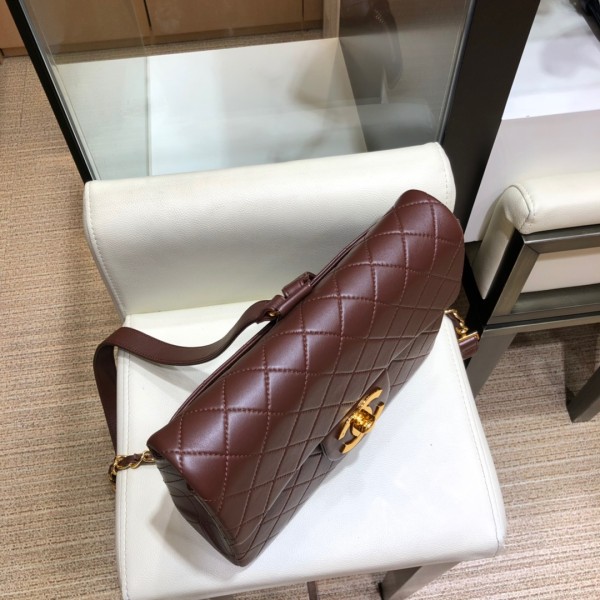 Handbag  Chanel A088  size  30x8x21  cm