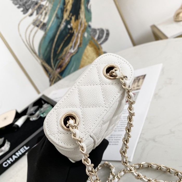 Handbag   Chanel  AP2084  size  18*10.5*5 cm