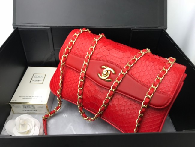 Handbag   Chanel  size  24.5cm*15.5cm*8.5 cm